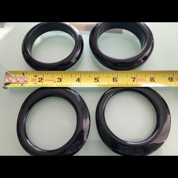 Four black lacquer bangles modern-style - Picture 5 of 5